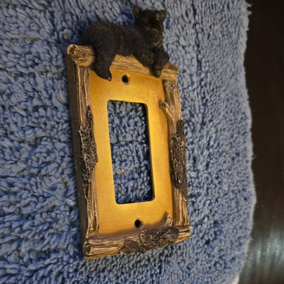 Bear-Themed Light Switch Cover Set - Black and Brown - Picture 6 of 15